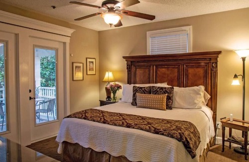 Downtown Historic District House | At Journey's End