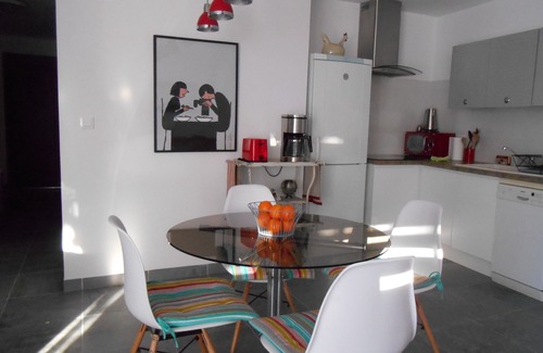 Villenave-d'Ornon House | At the foot of the streetcar warm house with garden for 2/3 p