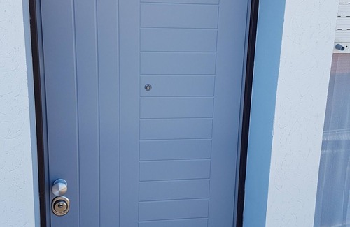 Fiumaretta Apartment | AT THE SEA. High floor, modern, car parking and pinewood