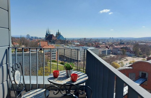 Erfurt Apartment | AT THE TOP - Penthouse über den Dächern der Stadt