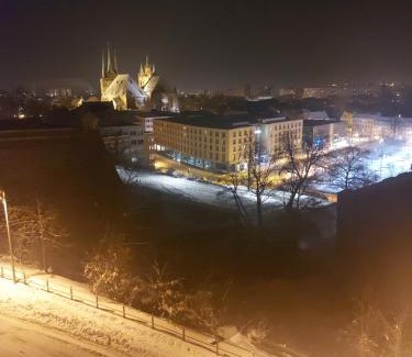 Erfurt Apartment | AT THE TOP - Penthouse über den Dächern der Stadt