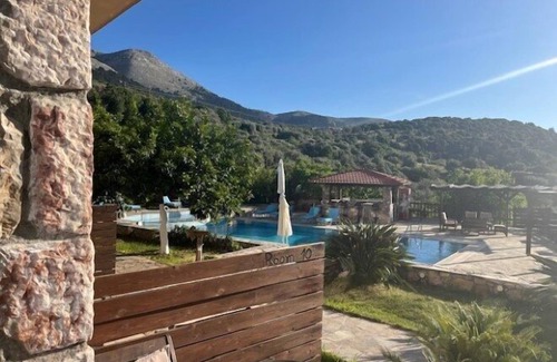 Embonas Apartment | Ataviros Hotel