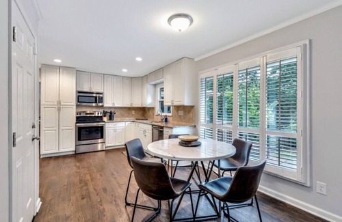 Dunwoody House | ATH - Swimming Pool -Fenced -Ranch -4BR (Vernon)