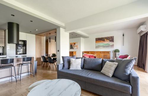 Pangrati Apartment | Athena Blue Lux Apartments 2BR 2BA with City Skyline View, near Kolonaki