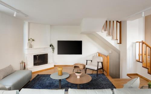 Voula Apartment | Athenian Riviera Coastal Charm Villa