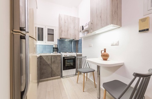 Omonia Apartment | Athens Studio, 3 min from Metaxourgeio Metro Station, 15min from Acropolis