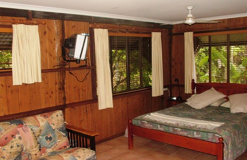 Atherton Hotel | Atherton Blue Gum B&B