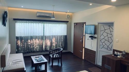 Irinjalakuda Resort | Athirappilly Polaris Resort