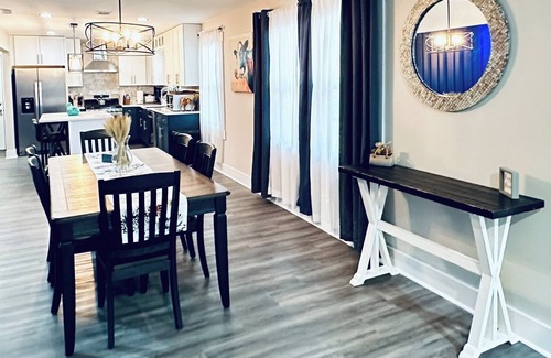 Tucker House | Atlanta VACAY/Gathering