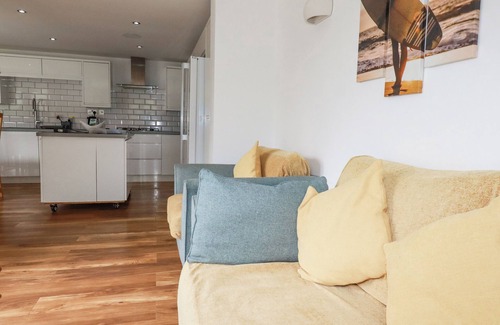 Porth Cottage | ATLANTIC SUNSET, pet friendly, character holiday cottage in Newquay