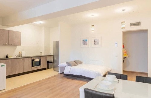 Bucharest Apartment | Atlas Unirii Upscale Flat in Bucharest