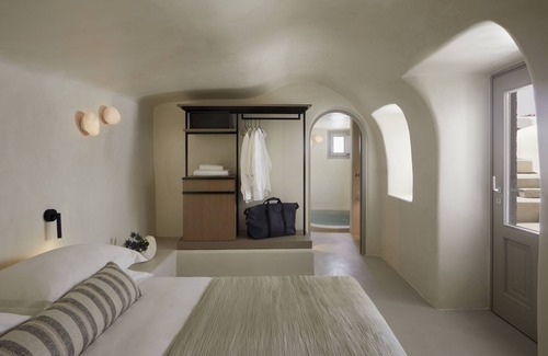 Imerovigli Hotel | Atoles Retreat