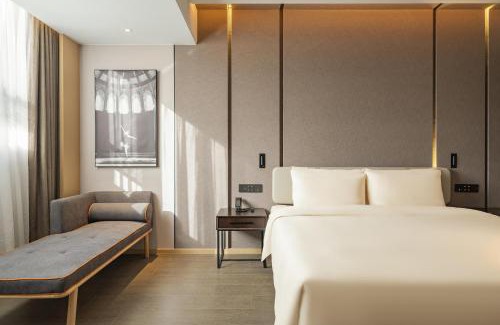 Pudong Hotel | Atour Hotel Lingang New Town