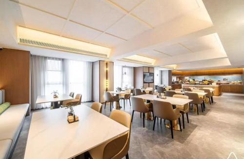 Guancheng Hui District Hotel | Atour Hotel Zhengzhou Zhongyuan Futa East Navigation Road