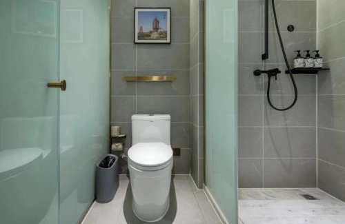 Beilin Hotel | Atour Light Hotel Xi'an Xingqinggong Jiaotong University Metro Station