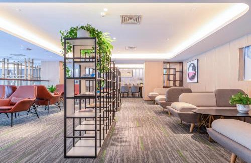 Longhua District Hotel | Atour X Hotel Shenzhen Longhua Dalang Commercial Center