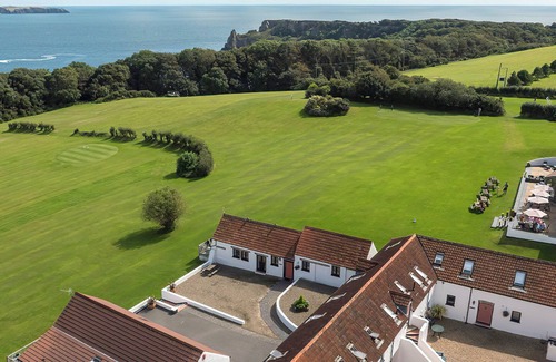 Lydstep Cottage | Atrato's Stable - UK6735