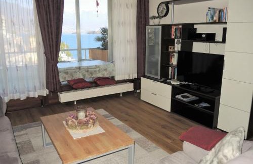 Brissago Apartment | Attico Monte Carlo by Fewotessin