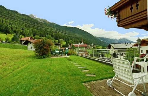 Sankt Anton am Arlberg Apartment | Attractive Apartment in Sankt Anton am Arlberg near Ski Area