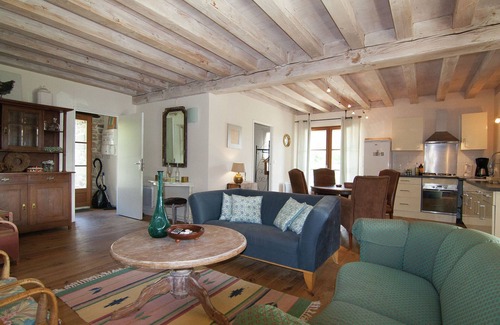 Roussines House | Attractive holiday home with parking lot