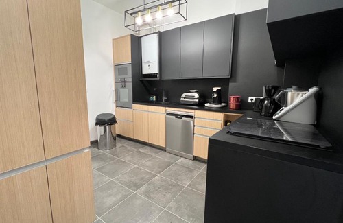 Anatole France Danton Apartment | Au Cœur de Coty Le Havre 3 chambres et billard 90m2 - Les Appartements Océane