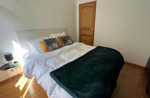 Anatole France Danton Apartment | Au Cœur de Coty Le Havre 3 chambres et billard 90m2 - Les Appartements Océane