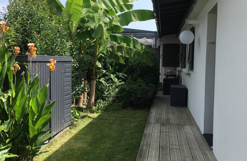 Biarritz Apartment | Au Calme Dans Biarritz, Charmant T1 Avec Terrasse et Jardin