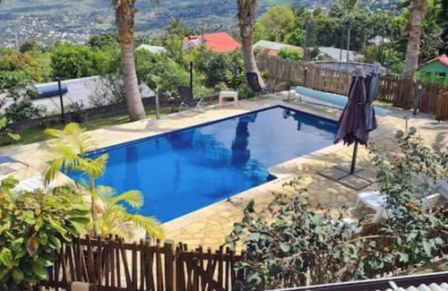 L'Etang-Sale Apartment | AU TI Bonheur D'en O Studio 02