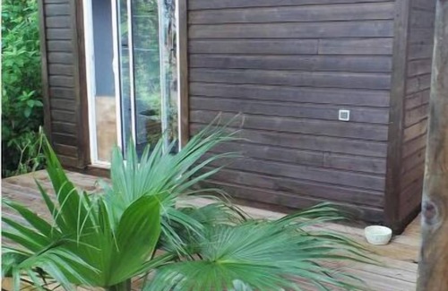 L'Etang-Sale Apartment | AU TI Bonheur D'en O Studio 02