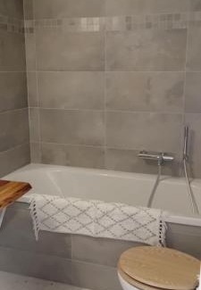 Chiny Hotel | Auberge Chez Dikke Vriend, Chambres et taverne