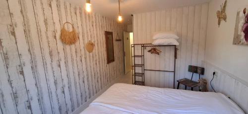 Chiny Hotel | Auberge Chez Dikke Vriend, Chambres et taverne