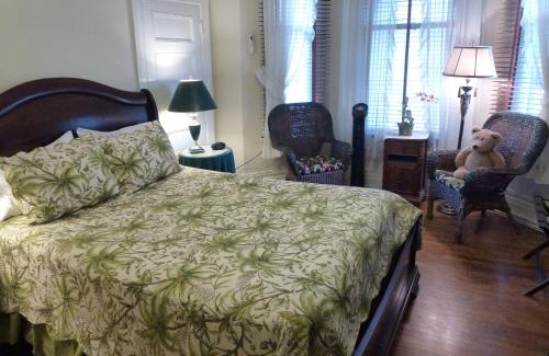 Downtown Ottawa Bed & Breakfast | Auberge King Edward Bed and Breakfast