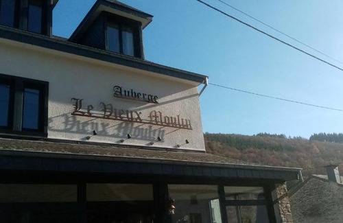 Poupehan Hotel | Auberge Le Vieux Moulin