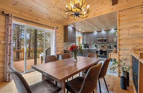 Friendship Cabin | "August Inn" Friendship, Wisconsin