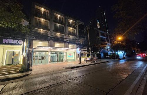 Asoke Hotel | August Residence