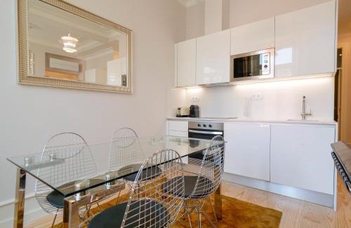 Baixa Apartment | Augusta Street 229- 4 Dto