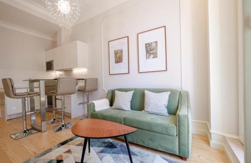 Baixa Apartment | Augusta Street 229- 4 Esq