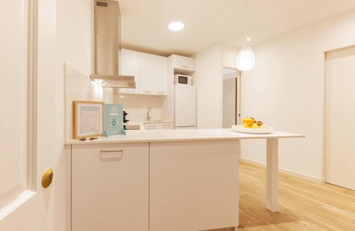 Old Town Apartment | Auriga - Holiday Apartment Rental Girona | Bravissimo