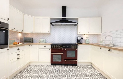 Buckie Villa | Aurora House: Home on the Coast w/Hot tub! Pet Friendly!