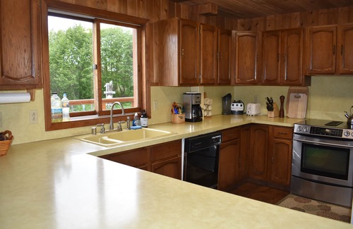 Fritz Creek House | Aurora JEWEL: SERENE with panoramic STUNNING VIEWS, delightful FAMILY retreat