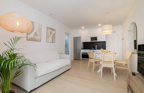 Carabanchel Apartment | Aurora Stays by Charming IV, Apartment for 4 with free parking