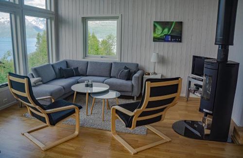 Lyngen House | Aurora View Cabin