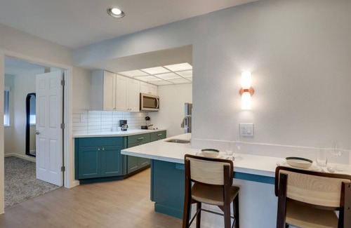 San Jose Hotel | Auspicious Business Retreat! w/BBQ facilities Minutes From San Francisco Bay