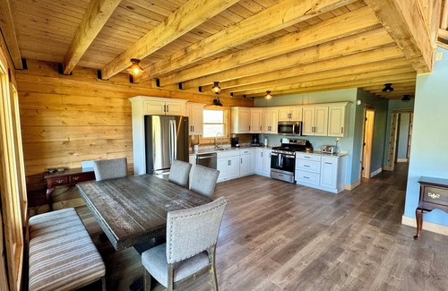 Davis House | Authentic Hemlock Log Cabin 4 Bedroom Ski Chalet On Lake And Next To Ski Slopes