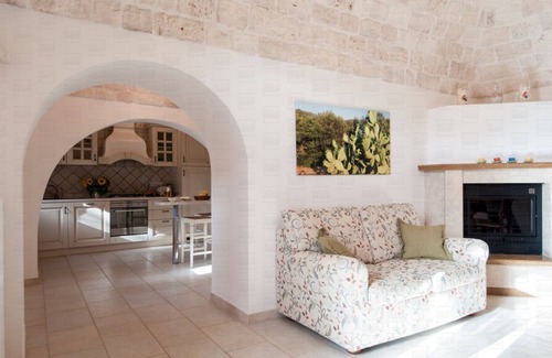 Macchia di Monte Villa | Authentic historic Trullo with pool