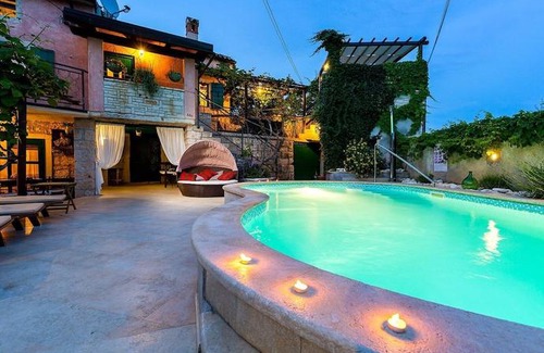 Debeljuhi Villa | Authentic House Villa Albazora in Central Istria