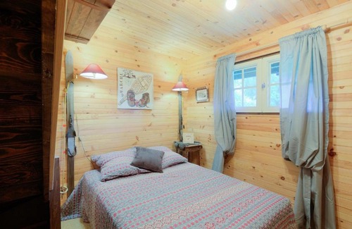 Xonrupt-Longemer Ski Chalet | Authentic mountain cabin with river at 900m lake