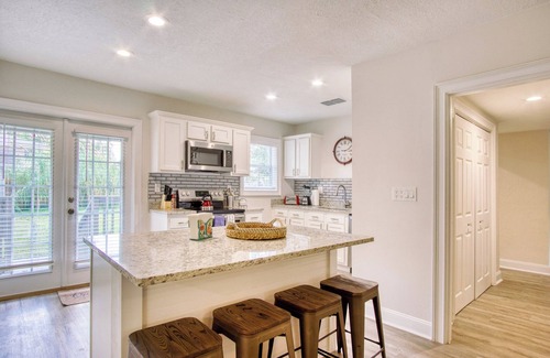 San Jose House | Autumn Deal! Glam it Up Cottage~5 min San Marco Spacious 4-bedroom house