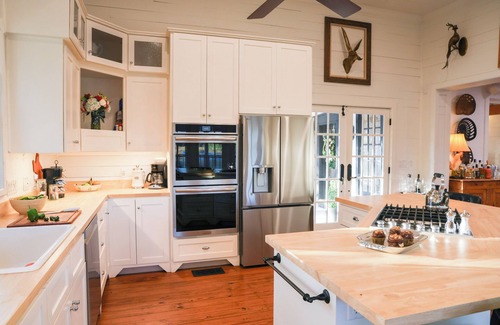 Fayetteville House | Autumn Getaway | Private Pool + Views