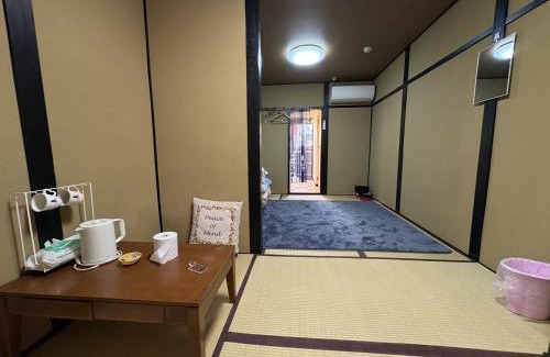 Minami Apartment | Autumn Leaves Villa 101